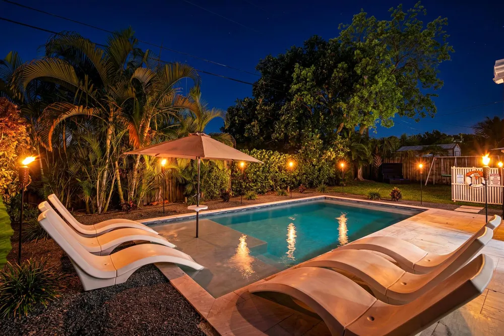 3305 SW 15th Street Fort Lauderdale, FL 33312