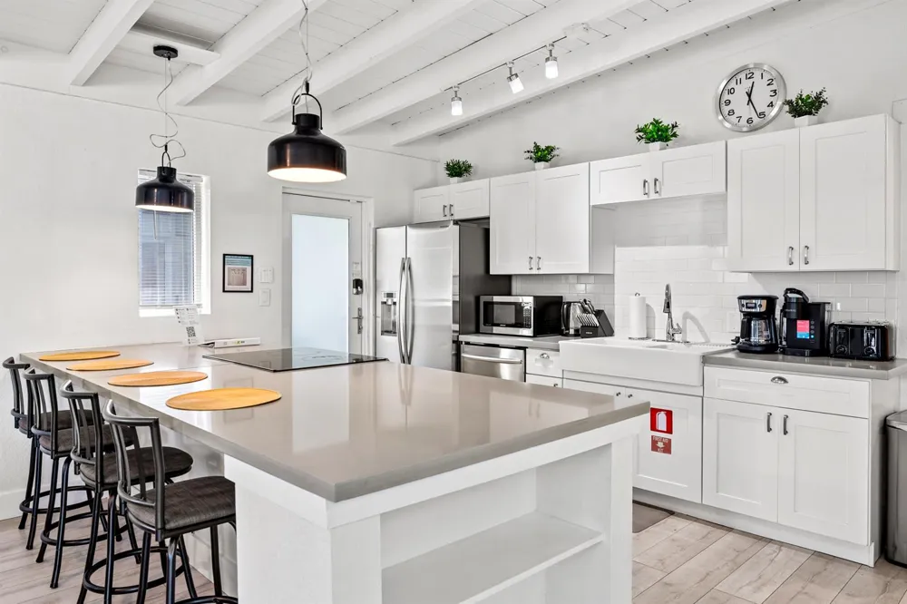 3305 SW 15th Street Fort Lauderdale, FL 33312