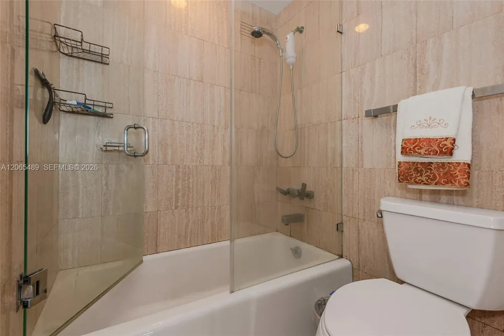 11111 Biscayne Blvd #1228 Miami, FL 33181