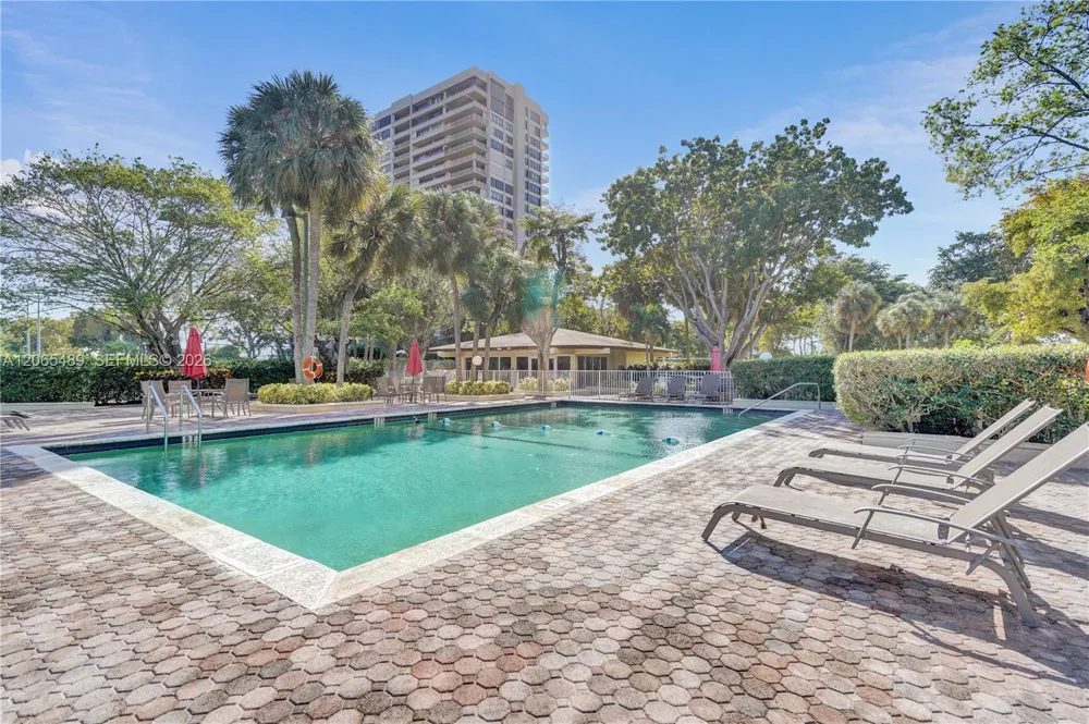 11111 Biscayne Blvd #1228 Miami, FL 33181