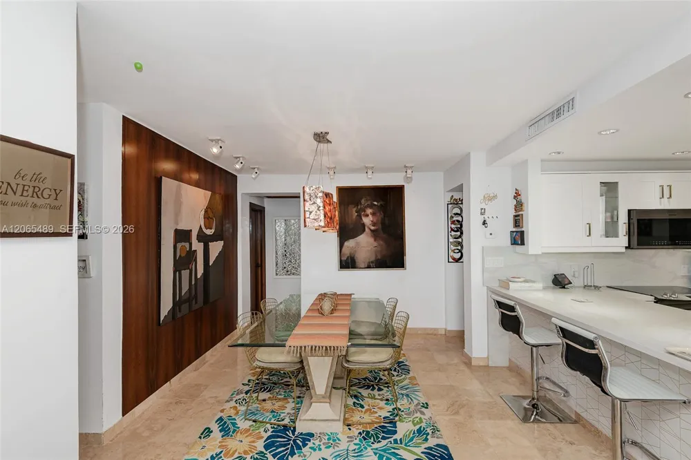 11111 Biscayne Blvd #1228 Miami, FL 33181