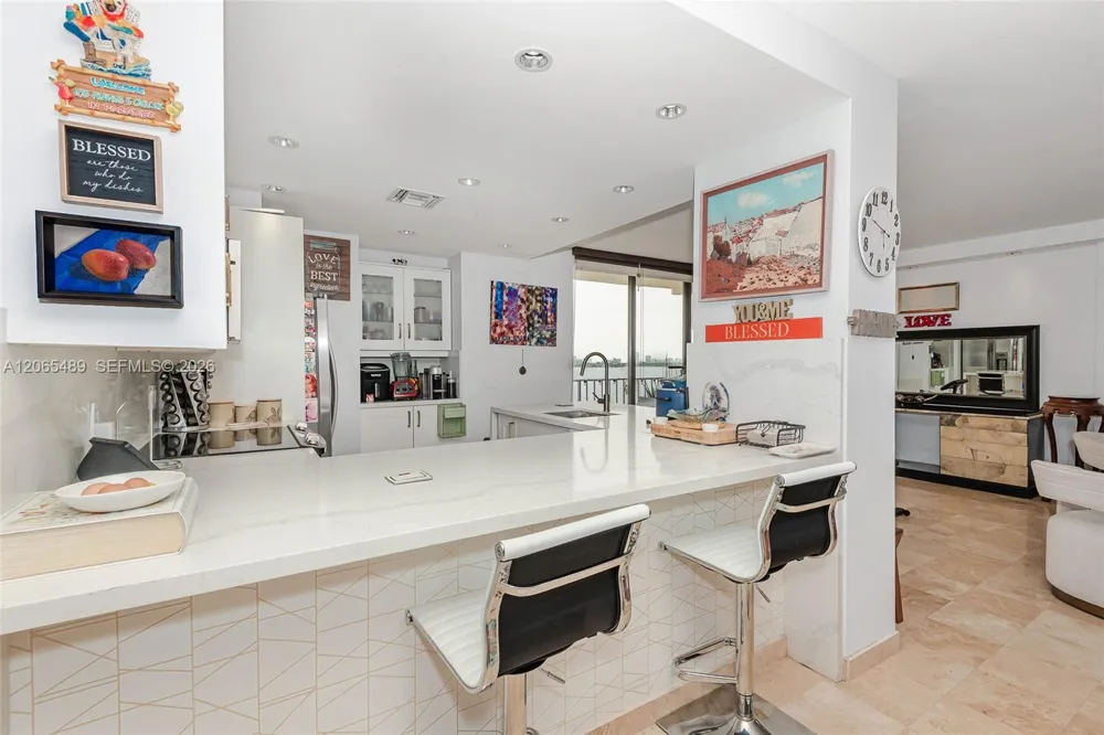 11111 Biscayne Blvd #1228 Miami, FL 33181
