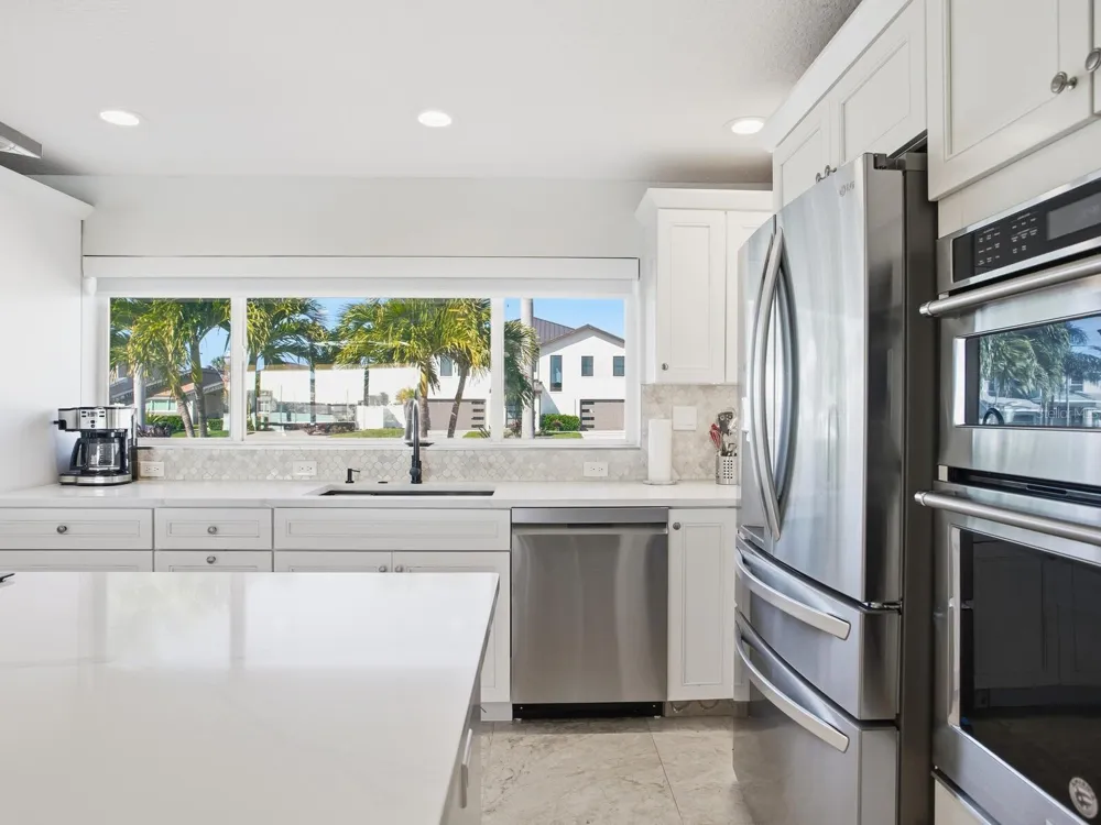 1028 79TH STREET S St Petersburg, FL 33707
