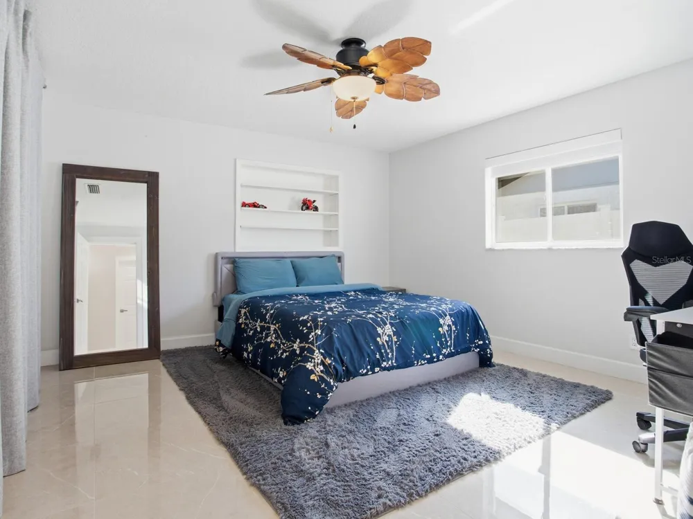 1028 79TH STREET S St Petersburg, FL 33707