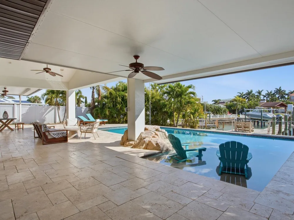1028 79TH STREET S St Petersburg, FL 33707