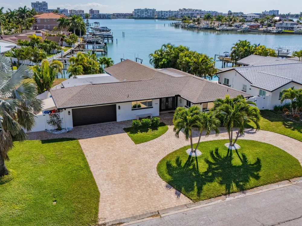 1028 79TH STREET S St Petersburg, FL 33707