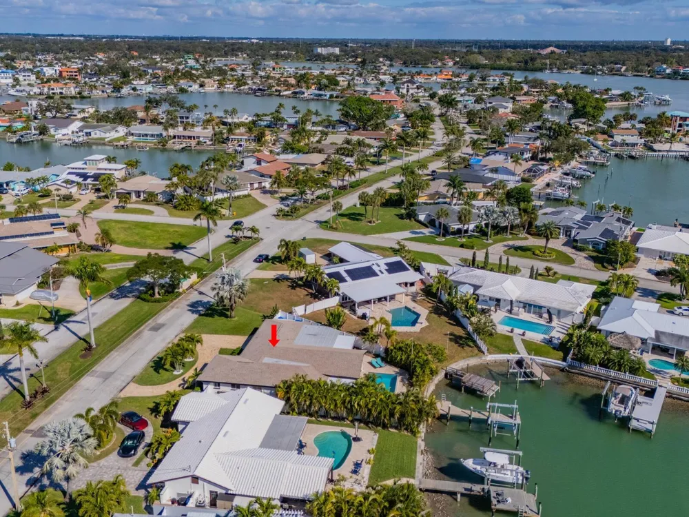 1028 79TH STREET S St Petersburg, FL 33707