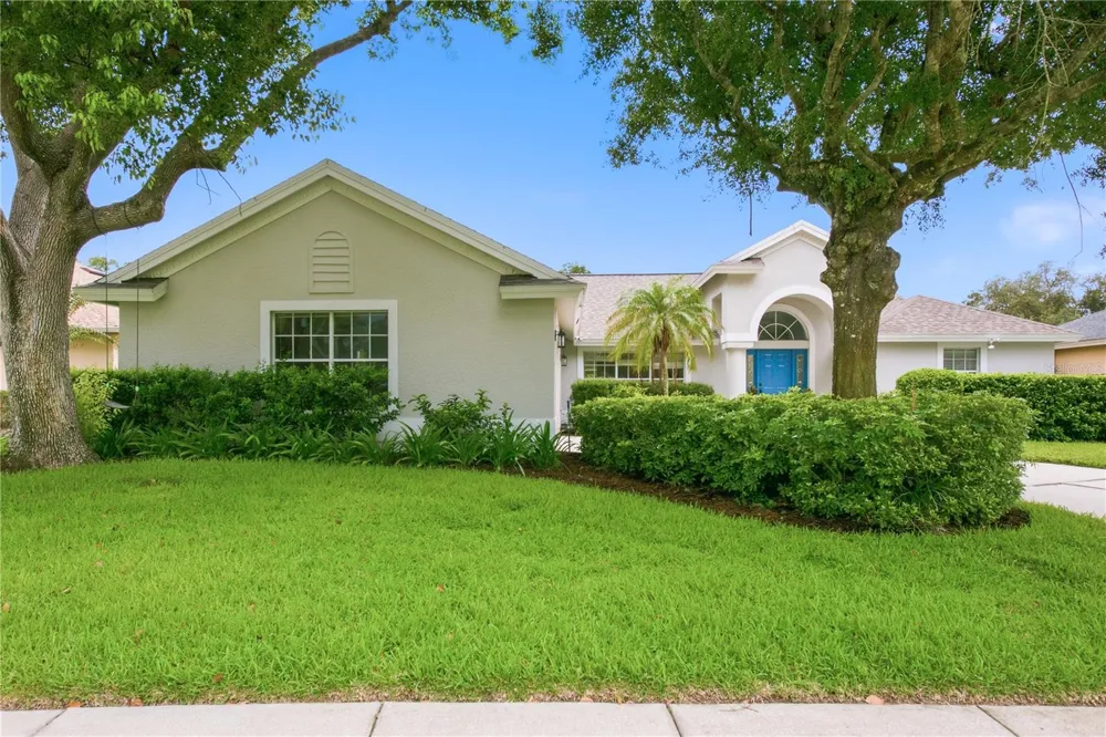 16607 LONGLEAT DRIVE Lutz, FL 33549