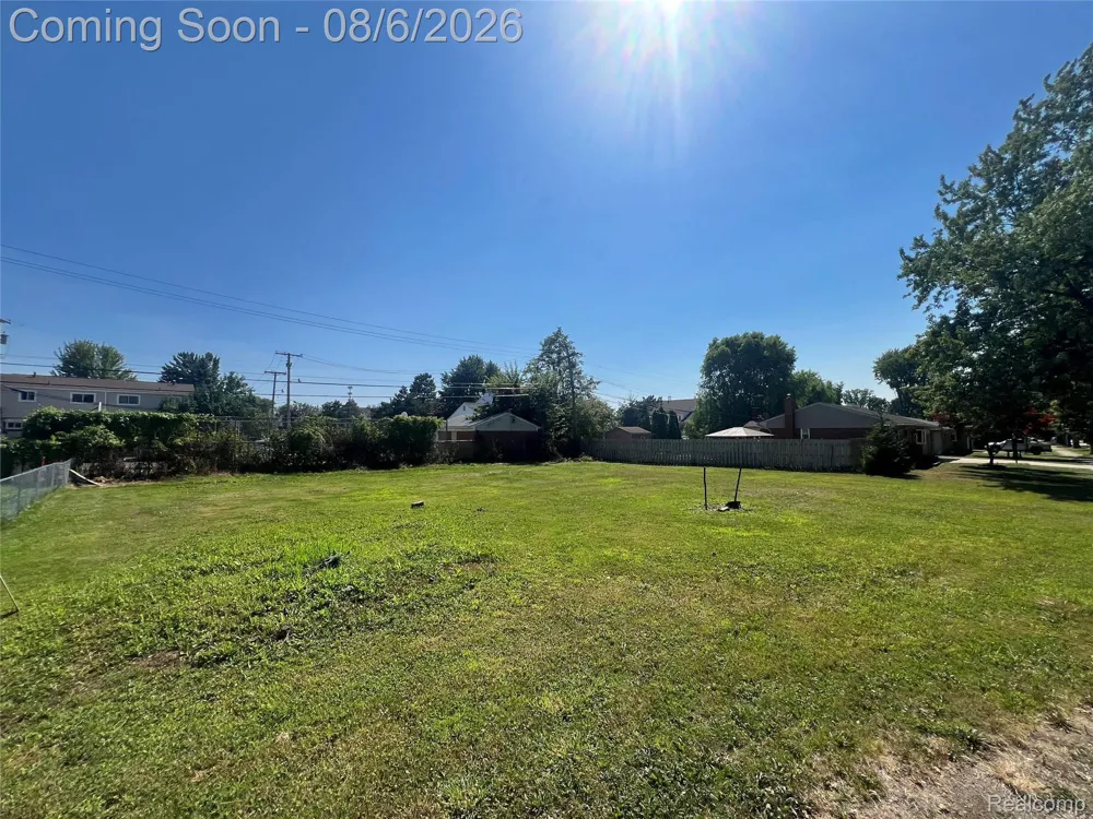 24510 Ramsgate Clinton Charter Township, MI 48035