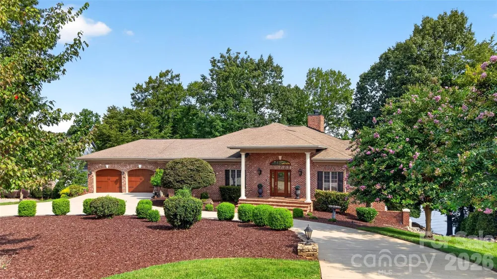 222 April Road Troutman, NC 28166