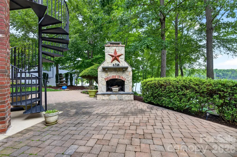 222 April Road Troutman, NC 28166