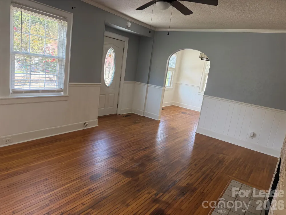 512 W 8th Avenue Gastonia, NC 28052