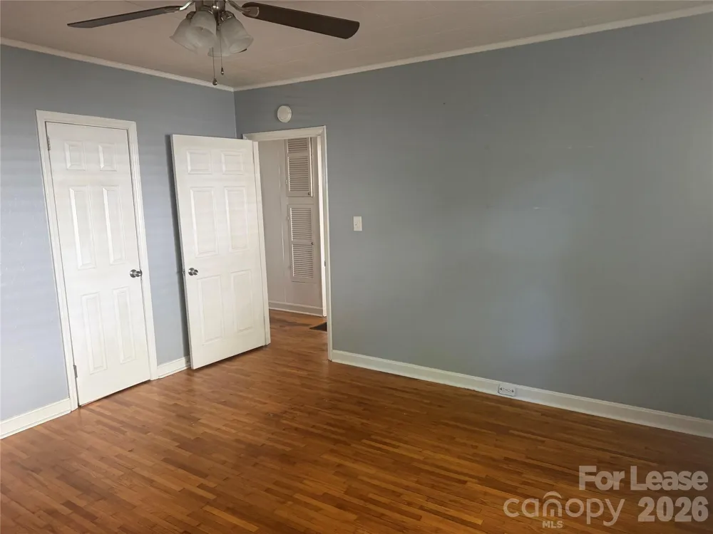 512 W 8th Avenue Gastonia, NC 28052