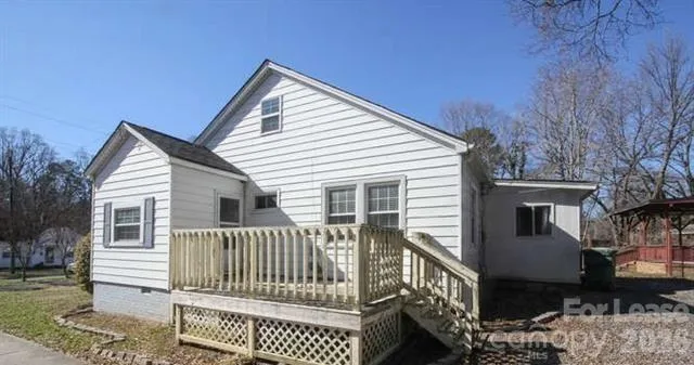 512 W 8th Avenue Gastonia, NC 28052