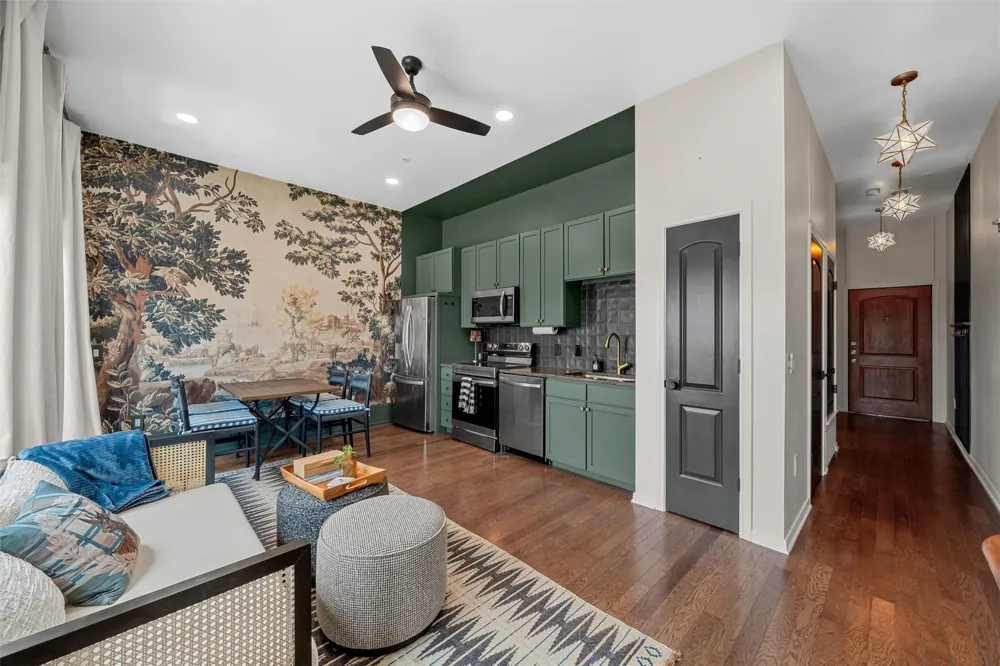 330 Austin Avenue #328 Waco, TX 76701