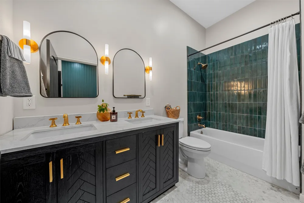330 Austin Avenue #328 Waco, TX 76701