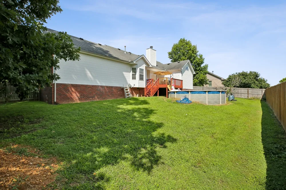 1156 Franklin Dr Greenbrier, TN 37073