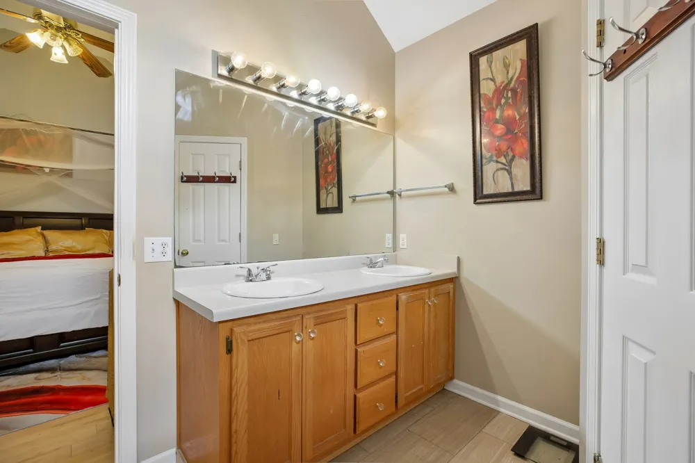 1156 Franklin Dr Greenbrier, TN 37073