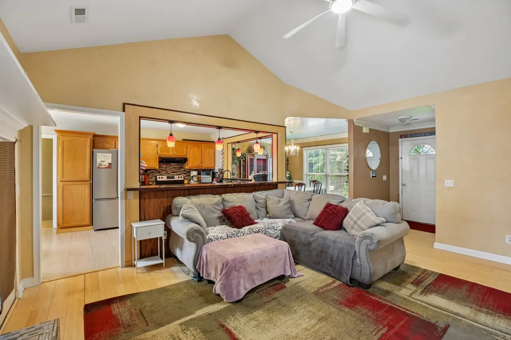 1156 Franklin Dr Greenbrier, TN 37073