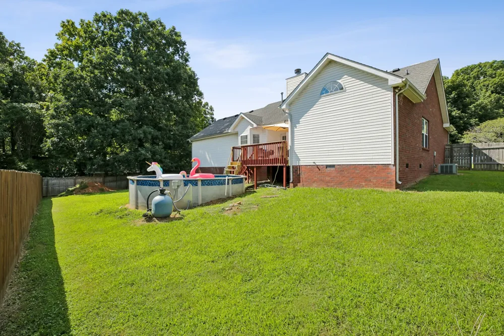 1156 Franklin Dr Greenbrier, TN 37073