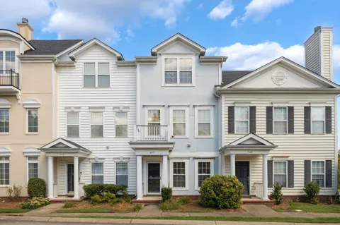 4316 Summercrest Blvd #407