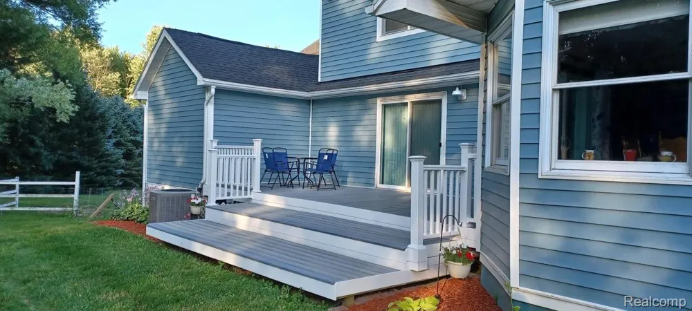 12401 Birchcrest Drive Brighton Township, MI 48380