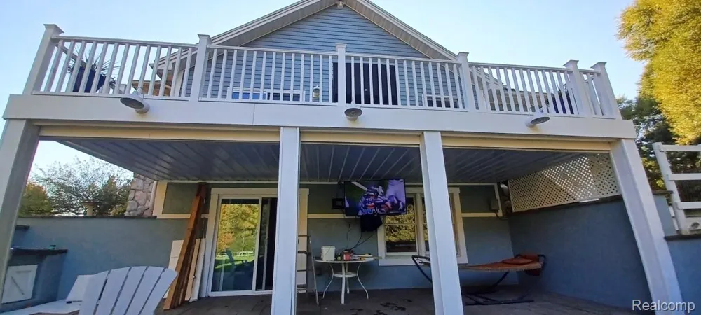 12401 Birchcrest Drive Brighton Township, MI 48380