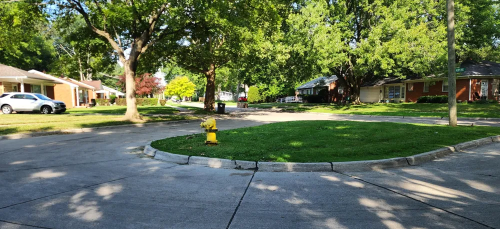 24180 Kipling Street Oak Park City, MI 48237