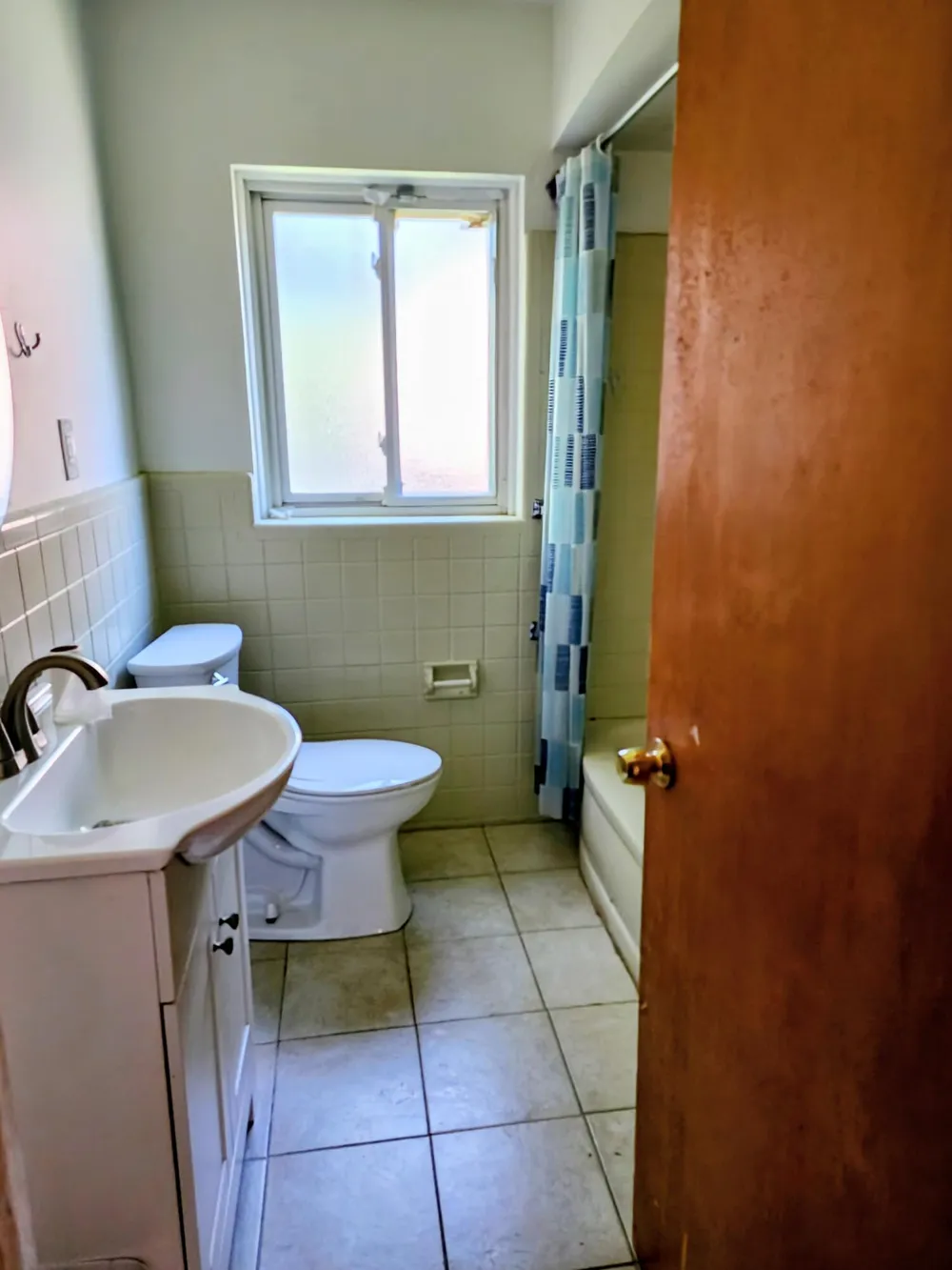 24180 Kipling Street Oak Park City, MI 48237