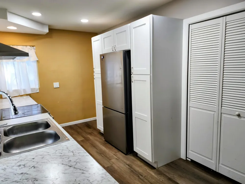 24180 Kipling Street Oak Park City, MI 48237