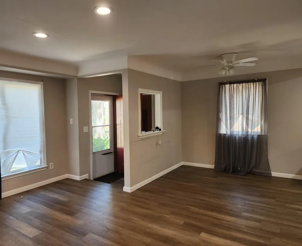 24180 Kipling Street Oak Park City, MI 48237