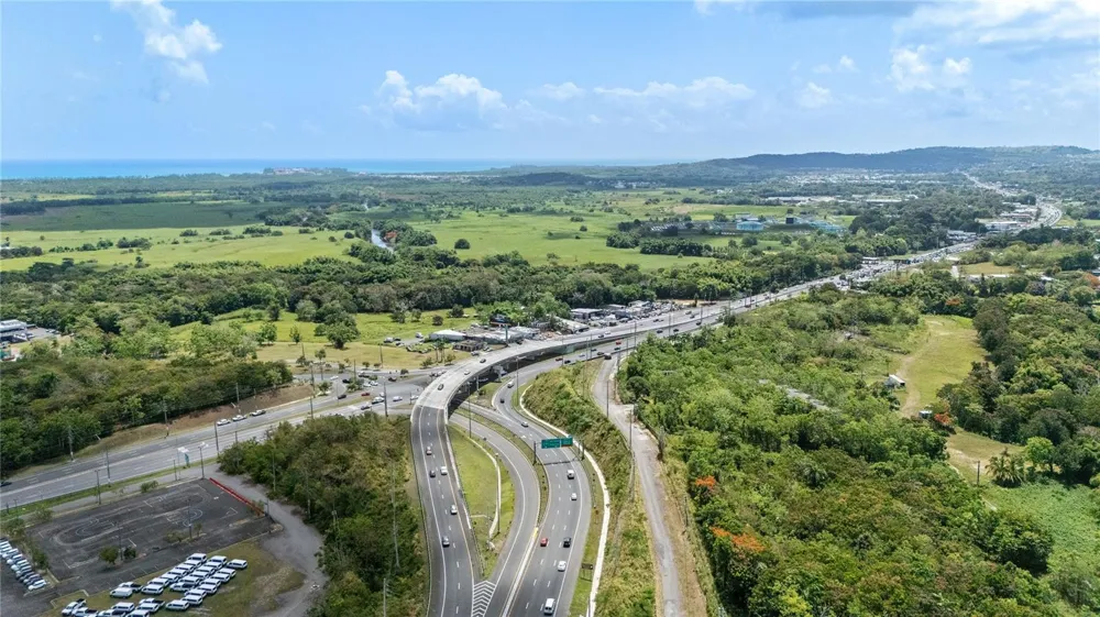 956 GUZMAN ABAJO Rio Grande, PR 00745