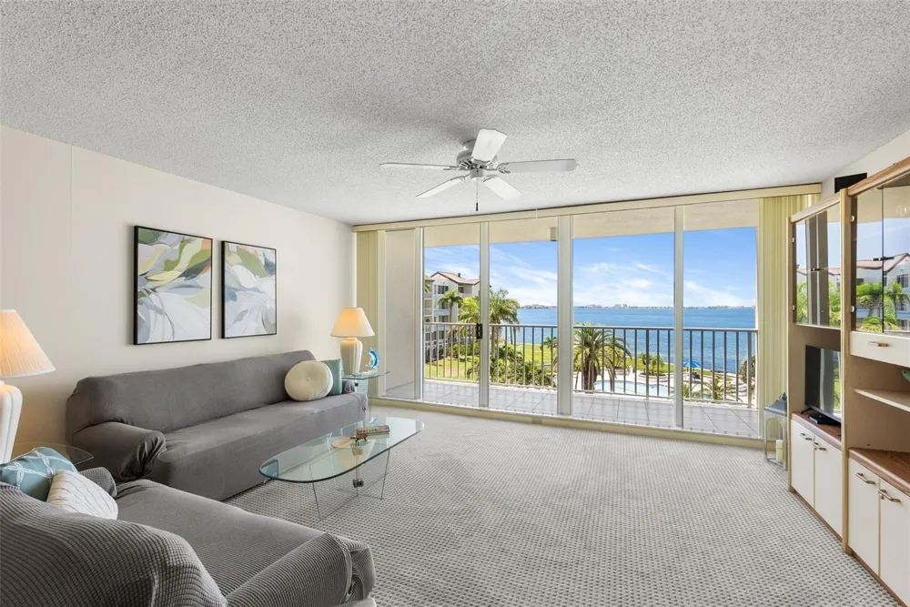 5155 ISLA KEY BOULEVARD S #304 St Petersburg, FL 33715