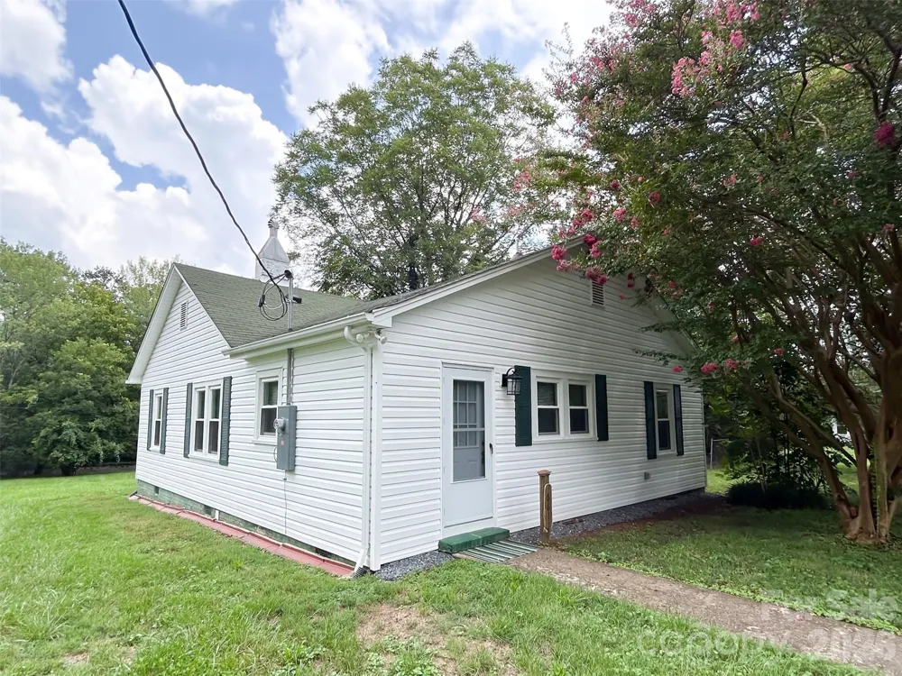 661 Central Street Hudson, NC 28638