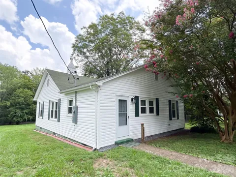 661 Central Street