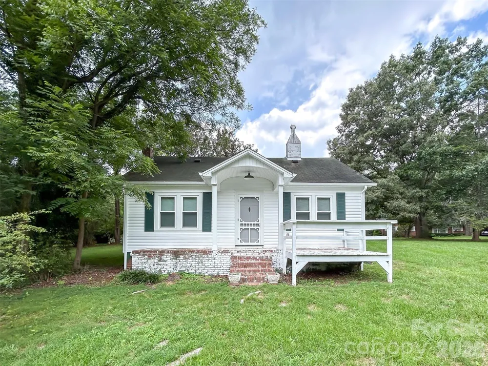 661 Central Street Hudson, NC 28638