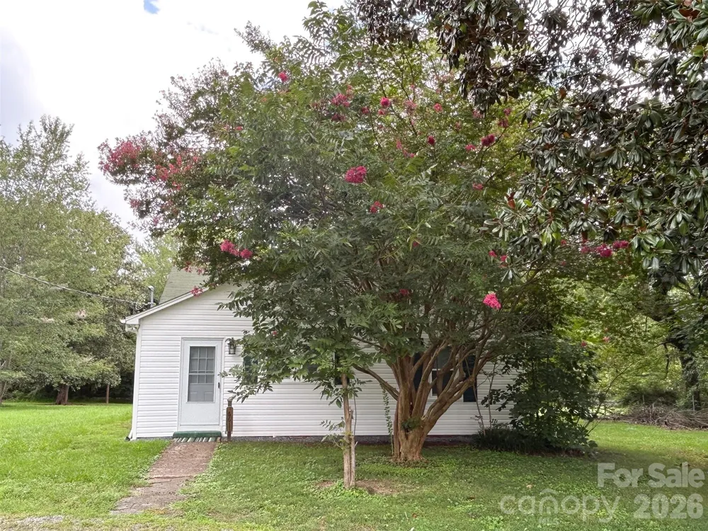 661 Central Street Hudson, NC 28638