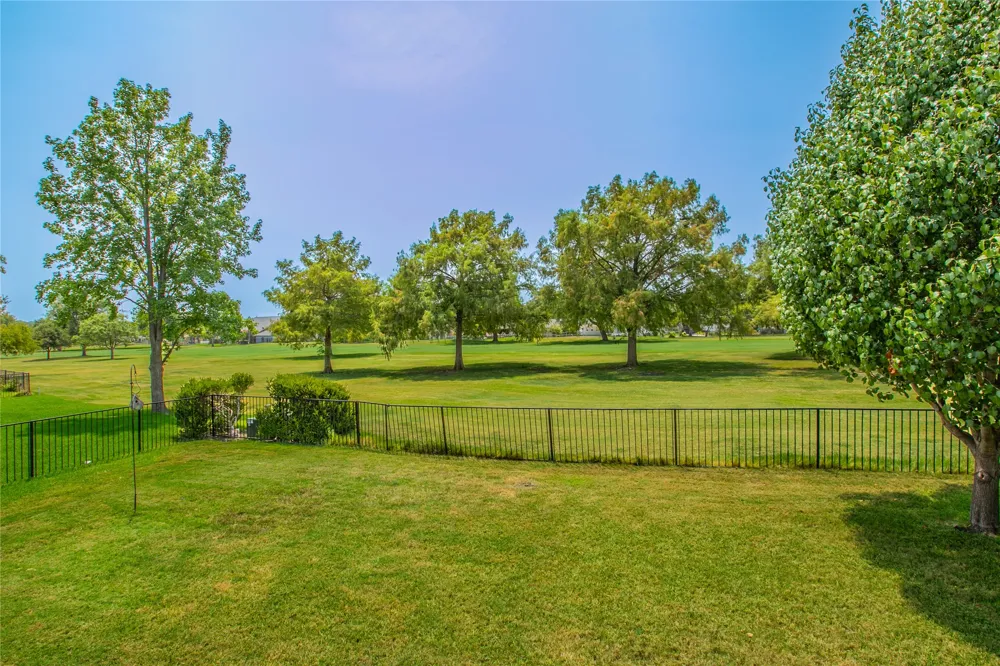 3412 Gatwick Place Farmers Branch, TX 75234