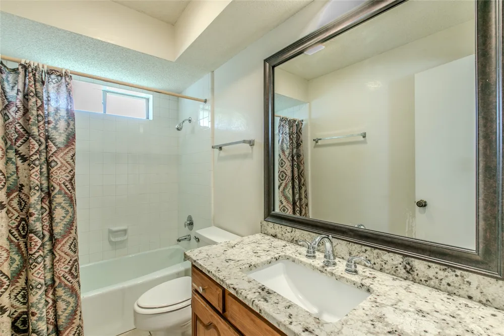 3412 Gatwick Place Farmers Branch, TX 75234