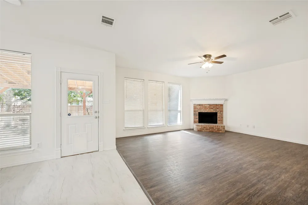 600 Sunfish Drive Crowley, TX 76036