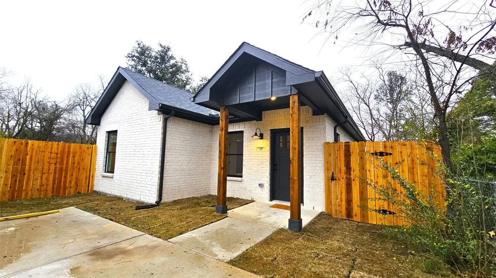 1700 Kendolph #ADU Denton, TX 76205