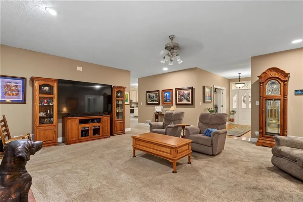 185 Red Maple Drive Hampton, GA 30228