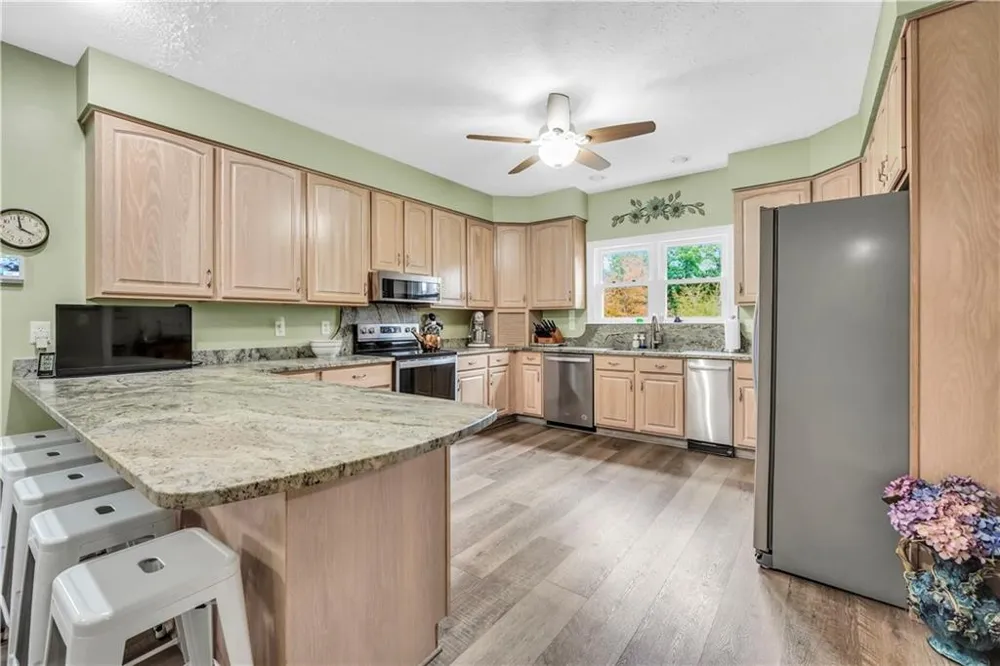 185 Red Maple Drive Hampton, GA 30228