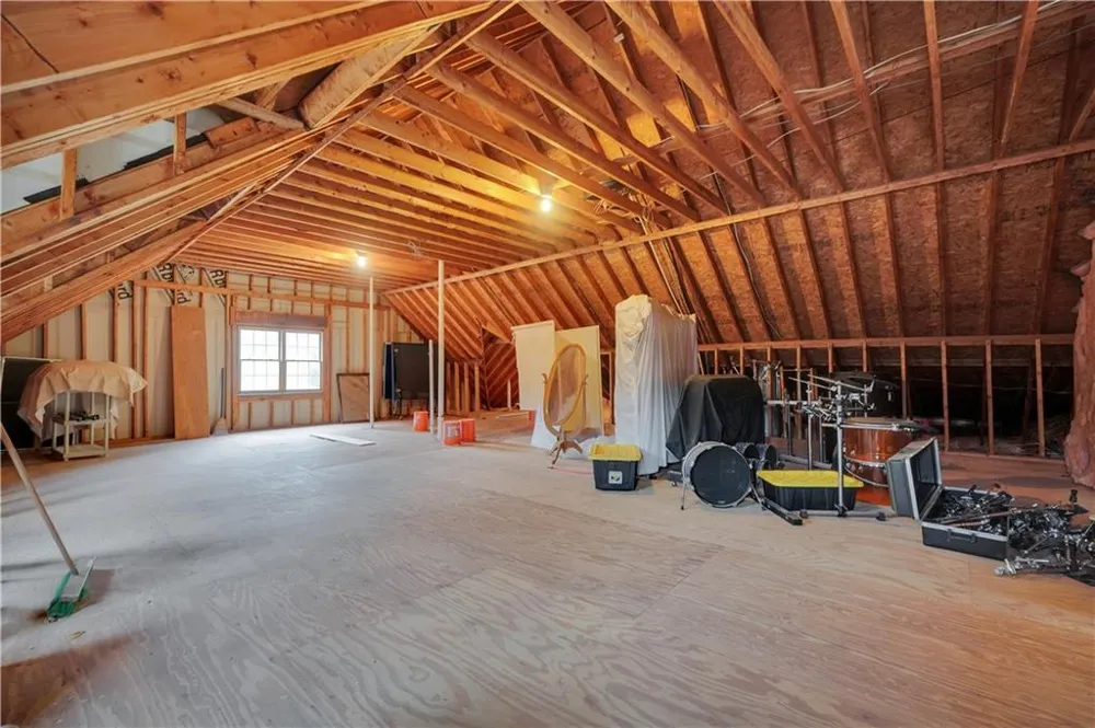 185 Red Maple Drive Hampton, GA 30228