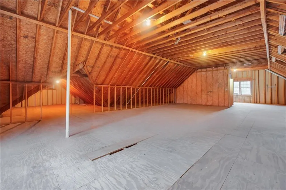 185 Red Maple Drive Hampton, GA 30228