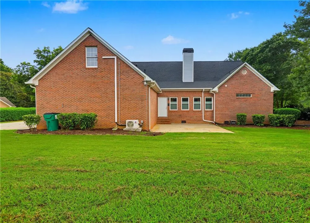 185 Red Maple Drive Hampton, GA 30228