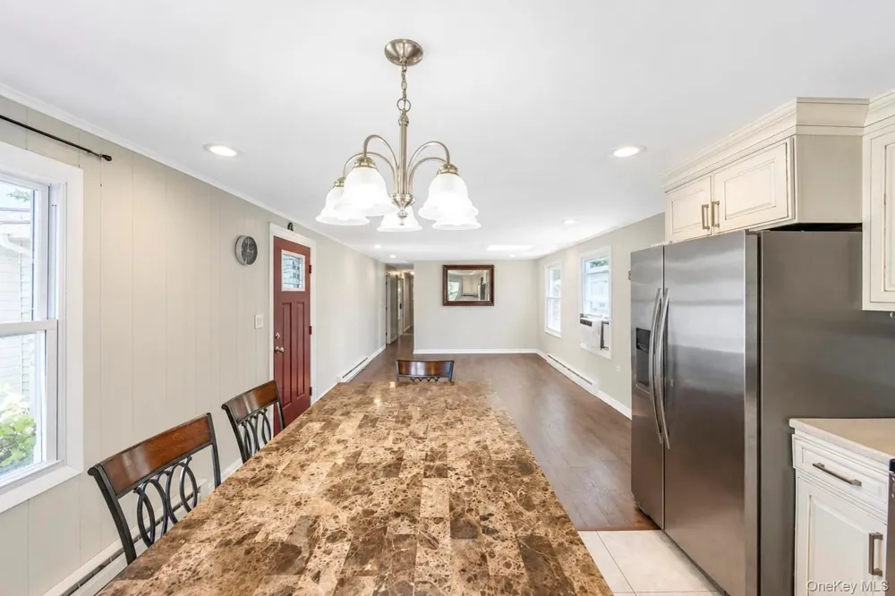 28 Greenwood Boulevard Manorville, NY 11949