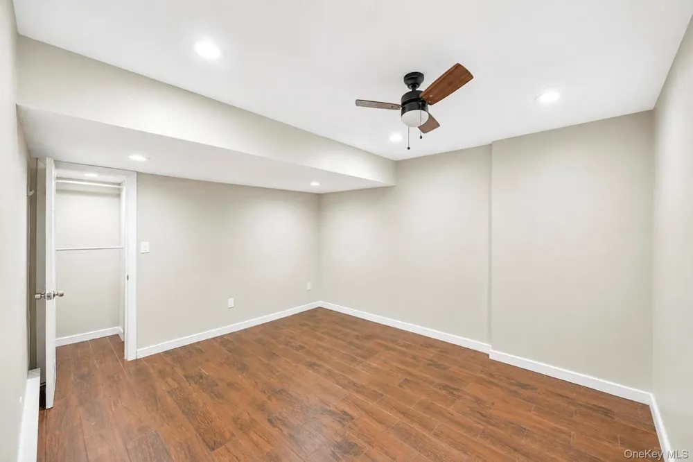 28 Greenwood Boulevard Manorville, NY 11949