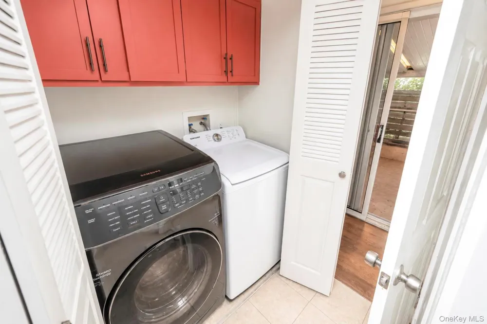 28 Greenwood Boulevard Manorville, NY 11949