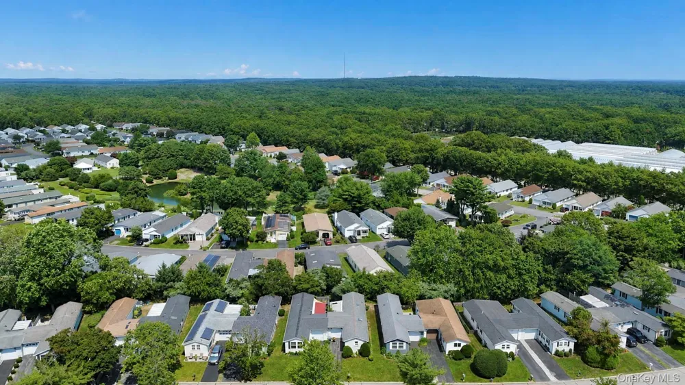 28 Greenwood Boulevard Manorville, NY 11949